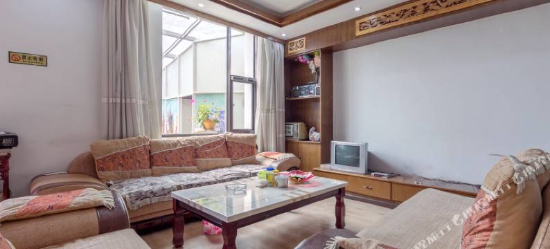 丽江逸心苑别墅图片