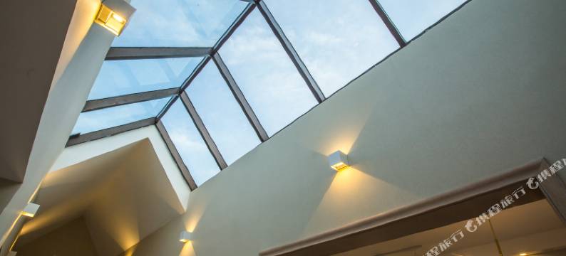 青岛蜜海临海别墅图片