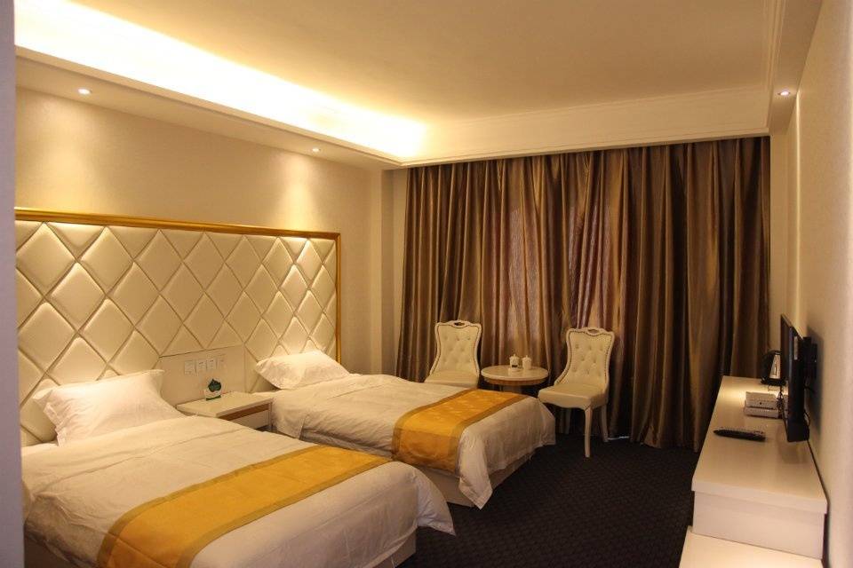 雅江雅砻湾酒店