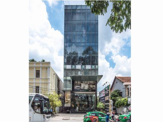 胡志明廣闊中心龍酒店