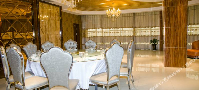 库尔勒冠驰酒店图片