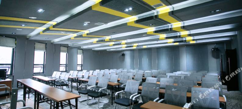 保定东岸艺术酒店图片