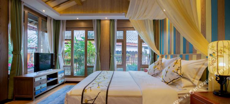 丽江古城听花堂·望雪山民宿(日照金山店)图片