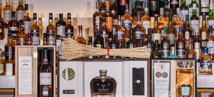 网鱼电竞酒店(上海金桥台儿庄地铁站店)图片