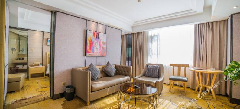 武汉九龙国际酒店(黄鹤楼武昌火车站店)图片