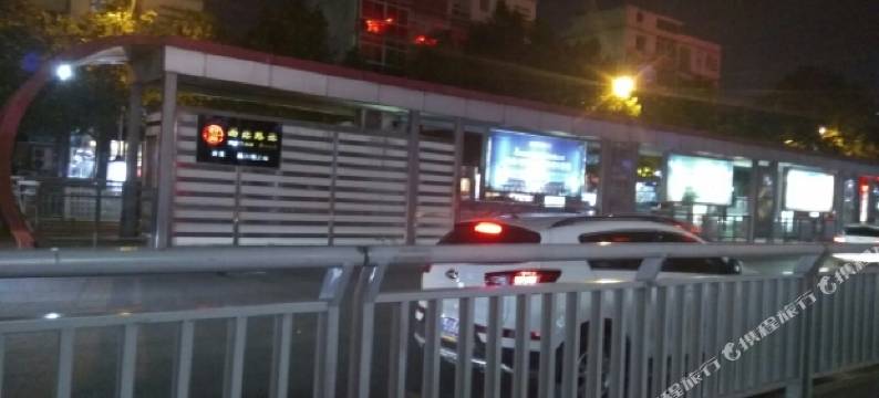 鑫都公寓(郑州月季公园地铁站店)图片