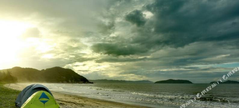 台山下川岛川东伴月湾图片