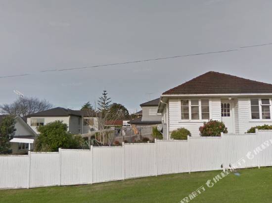 希爾克雷斯特區高級摩登翻新兩卧室小屋