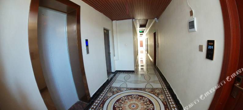 景洪连运度假酒店(告庄星光夜市店)图片