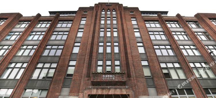 Crown Apartments by Week2Week图片