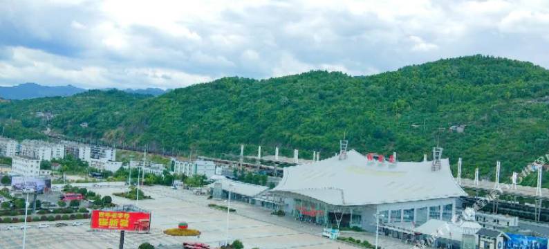 张家界凯成酒店(天门山索道站店)图片