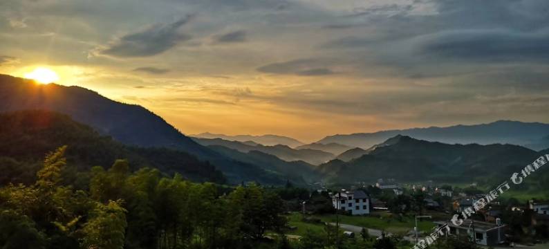 武功山山水户外驿站图片