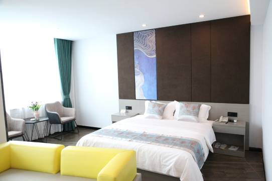 速8酒店(宜兴丁蜀镇陶瓷博物馆店)