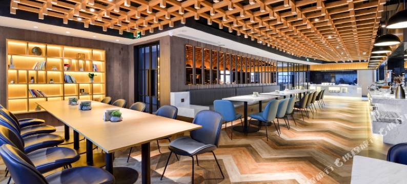 成都武侯祠红牌楼地铁站亚朵酒店图片