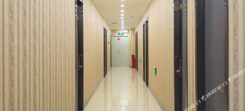 乌鲁木齐西域山水酒店(机场迎宾路店)图片