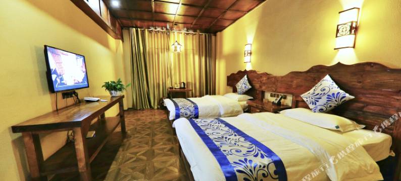 丹巴甲居三姐妹客栈图片