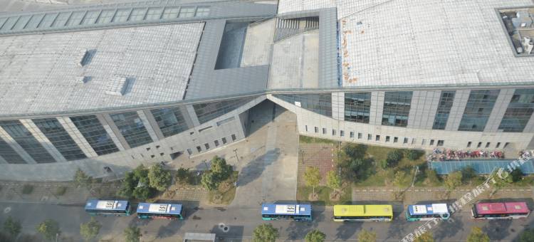 济宁逸客时光公寓(济宁任城区政府中德广场店)图片