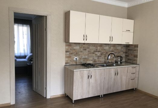 GEO Inn Hotel Overview