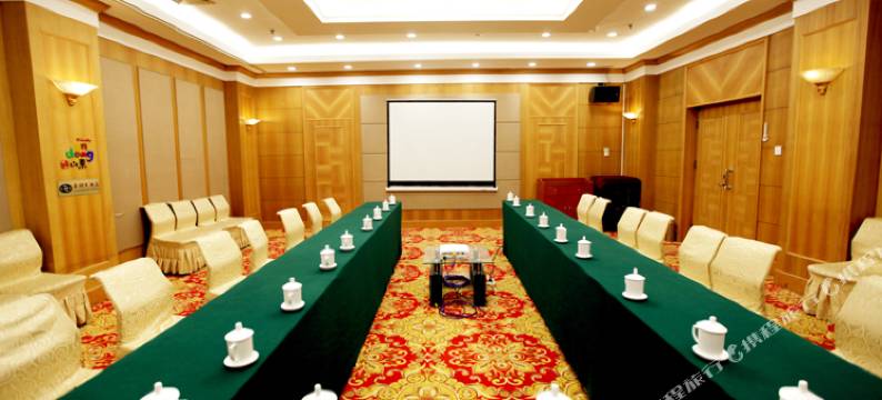 聊城岳麓酒店(东昌湖高铁站店)图片