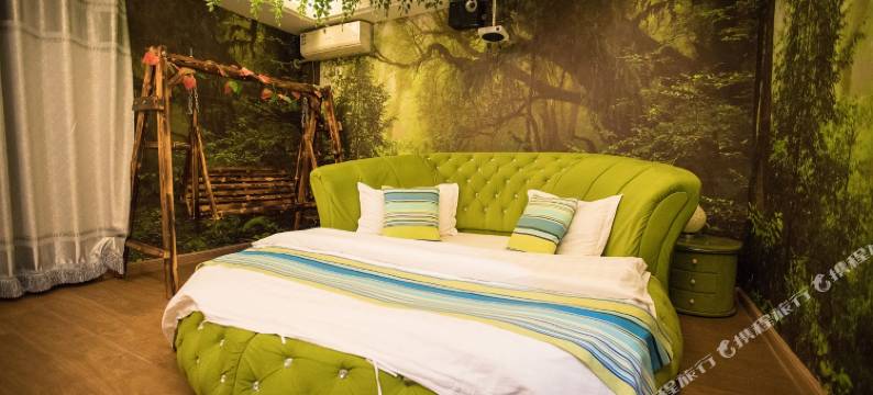 爱忆影视主题公寓(唐山万达广场店)图片