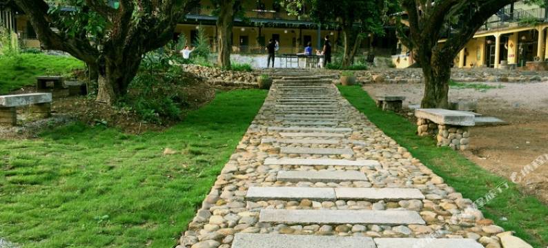 南昆山原筑民古树大院湖畔民宿图片