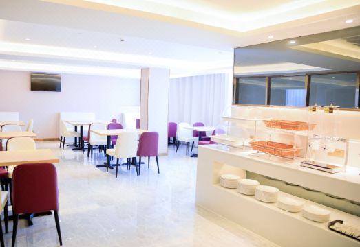 Lavande Hotel Shenzhen Shajing Houting Subway Station Branch Hotel Overview