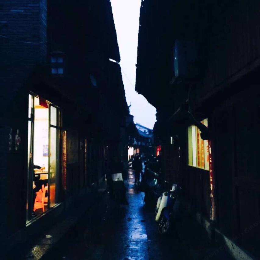 台州无问东西民宿(十里长街中盛城市广场店)图片