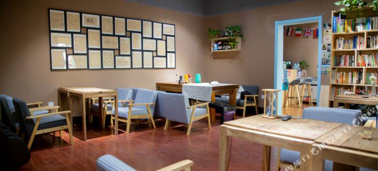 郑州简行客栈(火车站西广场第五附属医院店)图片