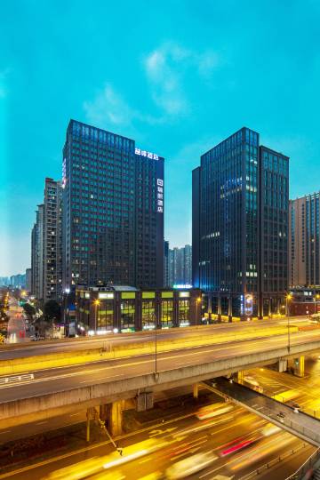 喆啡酒店(成都建设路东郊记忆广场店)