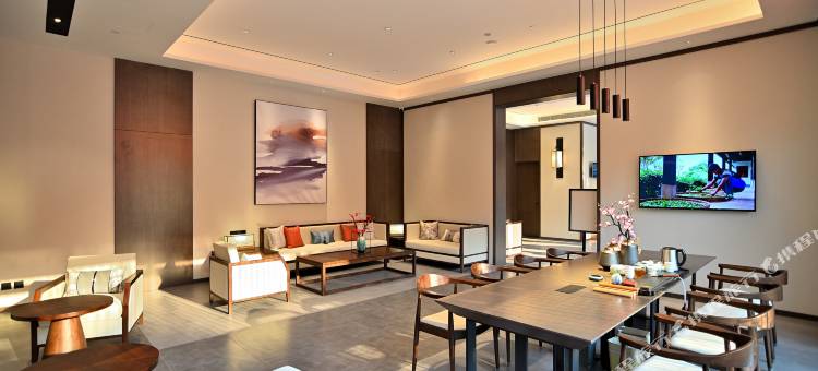 云上四季尚品酒店(昆明高新区海源财富中心店)图片