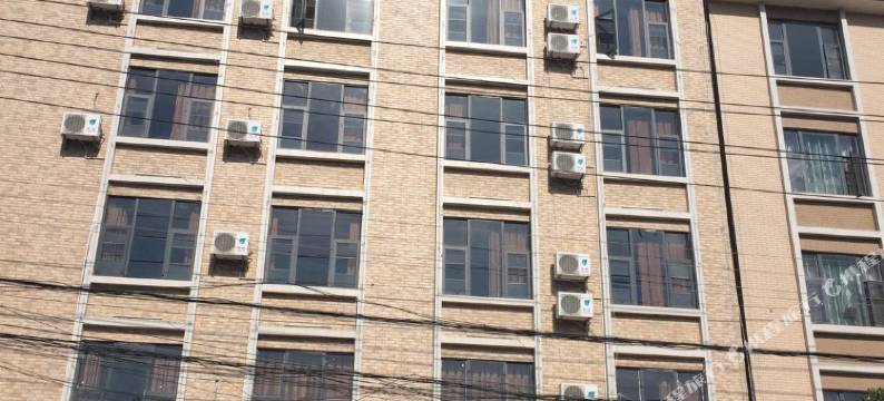 寻甸好日子假日酒店图片