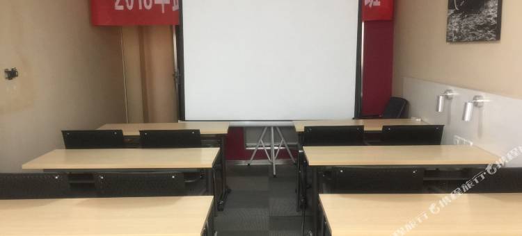 速8精选酒店(兰州雁滩万达店)图片