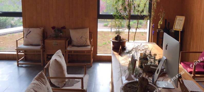 九仙山靴石山庄图片