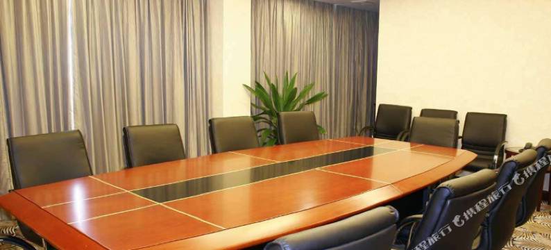 日照奕舍精选公寓(安泰国际广场大学城店)图片