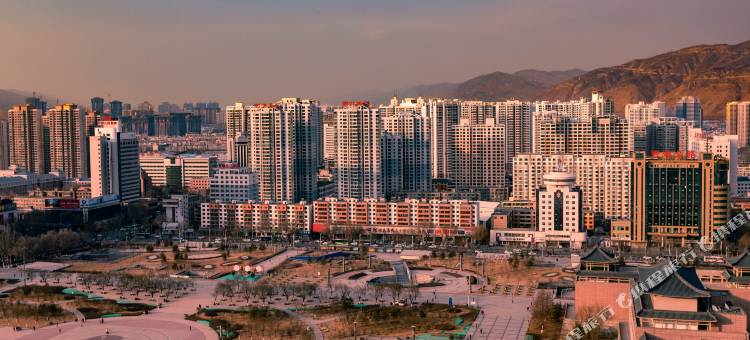 白玉兰酒店(西宁力盟步行街青海省博物馆店)图片