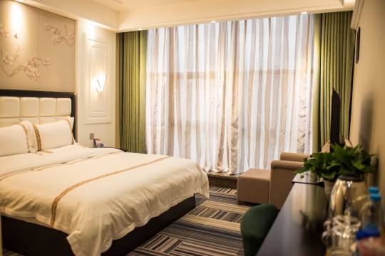 陇西拉菲印象酒店