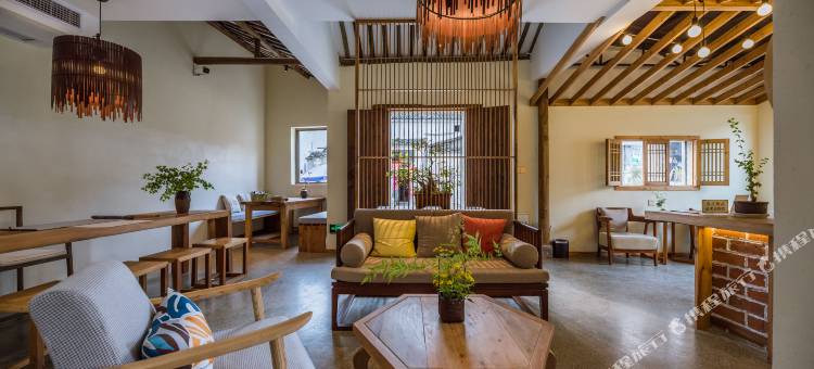 西递望山畔水民宿图片