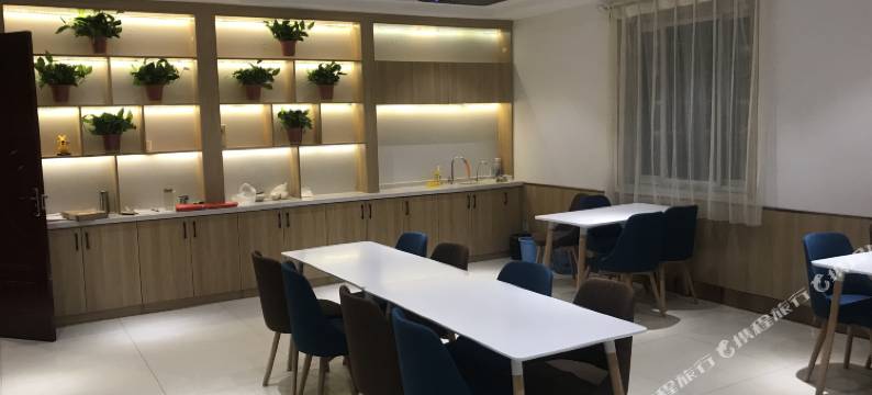 济宁皇庭商务酒店图片