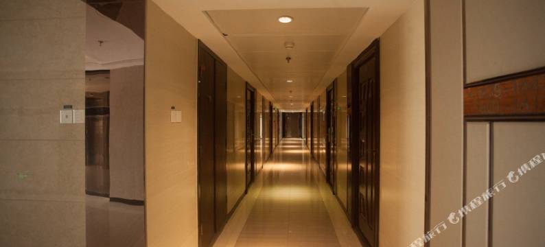 长沙朵悦设计师江景酒店(长沙碧沙湖地铁站店)图片