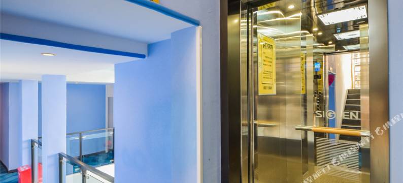 大理银宝主题酒店(大理高铁站店)图片