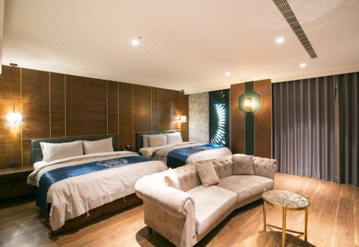 Saint Art HotelHotel Overview