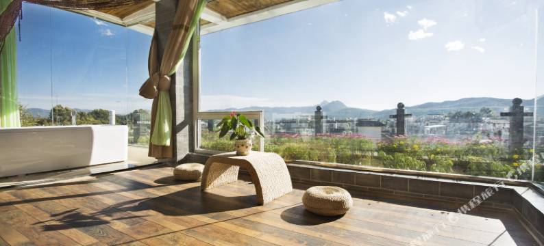 丽江桃·灼天空之镜客栈图片