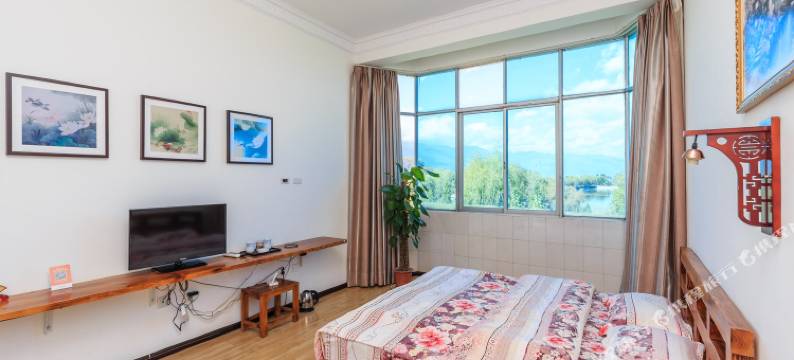 大理诗和远方的家客栈图片