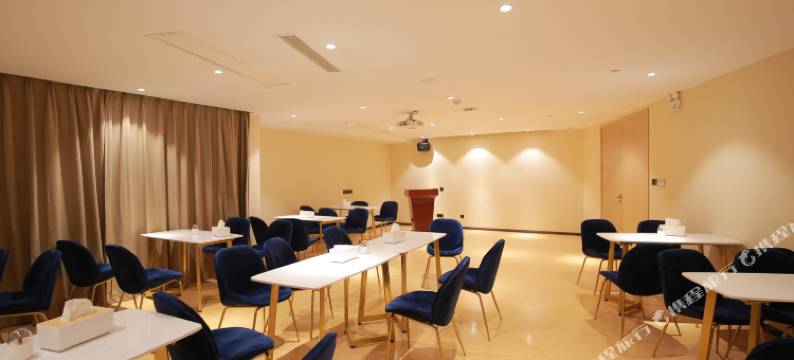 里奢酒店(合肥三里街地铁站店)图片