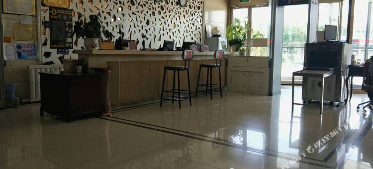 速8酒店(和静天鹅湖路店)图片