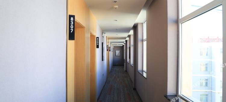 乌兰尚客优酒店图片