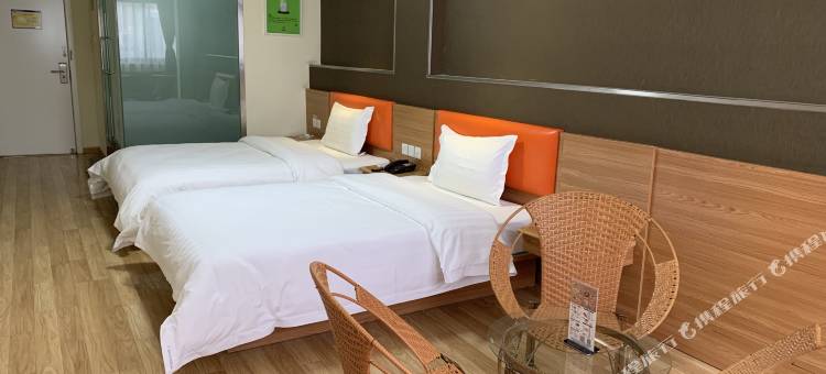 7天连锁酒店(颍上蓝星建材市场店)图片