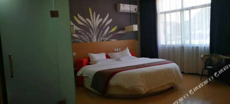 尚客优精选酒店(崇义唐老鸭店)图片