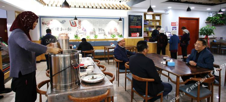 速8酒店(固原西吉客运站职业中学店)图片