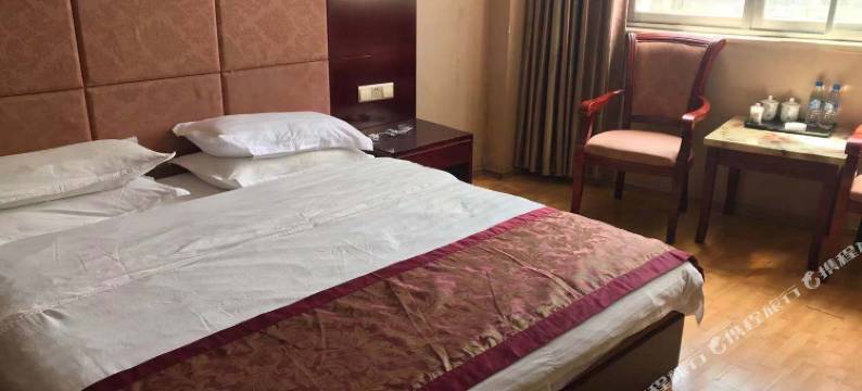 凤庆顺风商务酒店图片